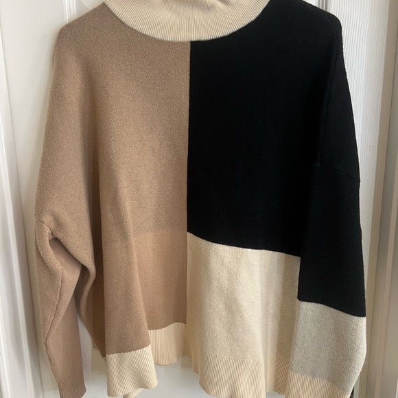 THML Colorblock Crew Neck Sweater Medium - Picture 3 of 10
